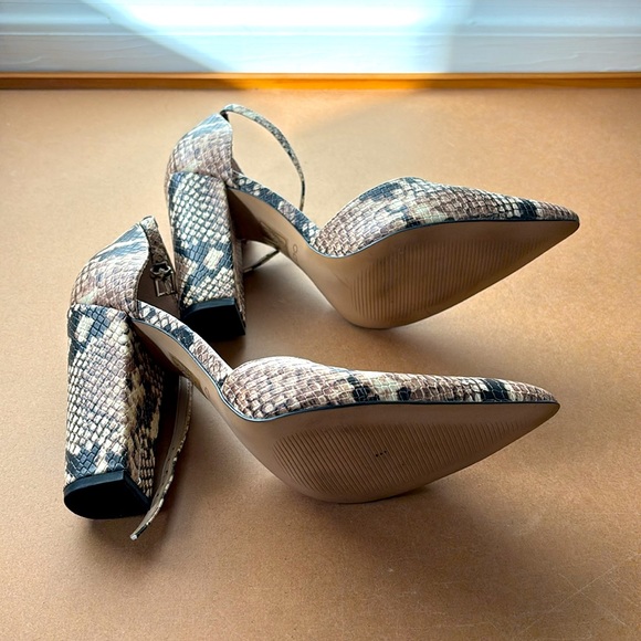 Pointy-toed python high heels from Aldo (size 9) - Picture 4 of 5